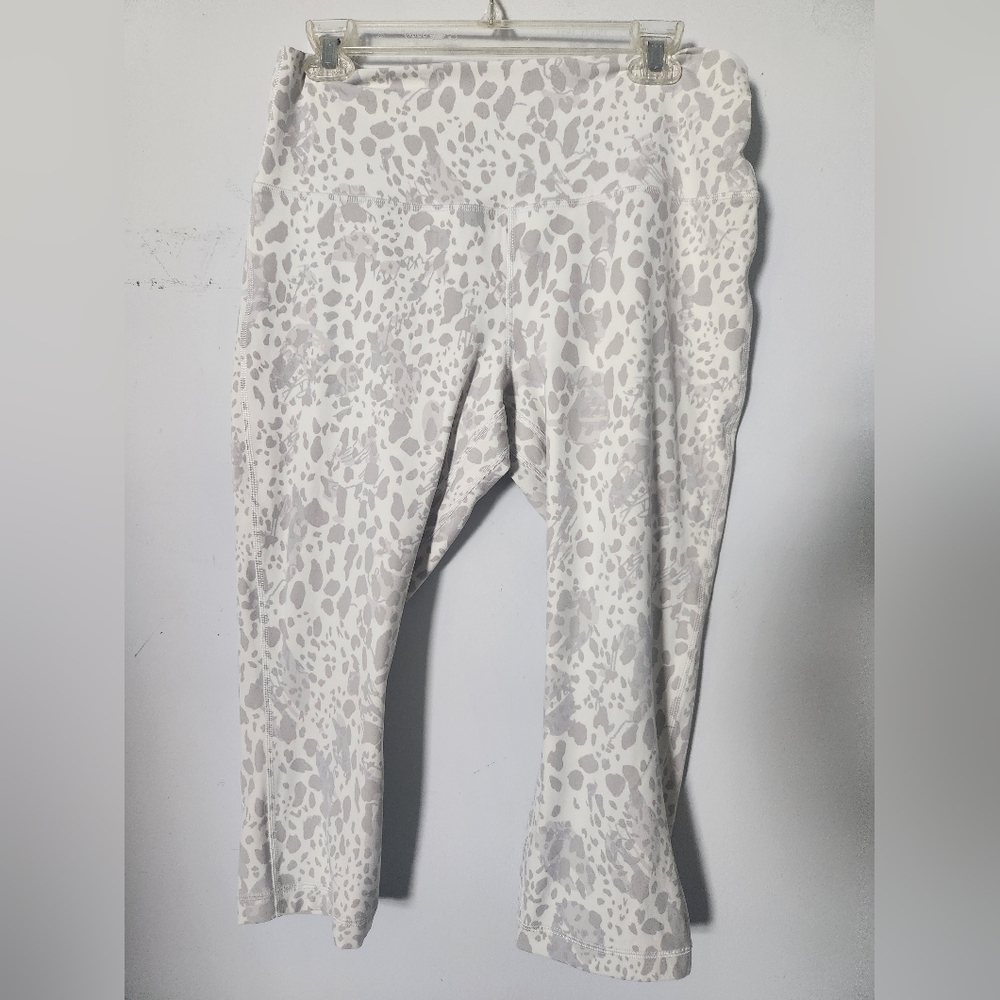 Lululemon Align HR Pant 25" Size 14 Cheetah Camo Antique White